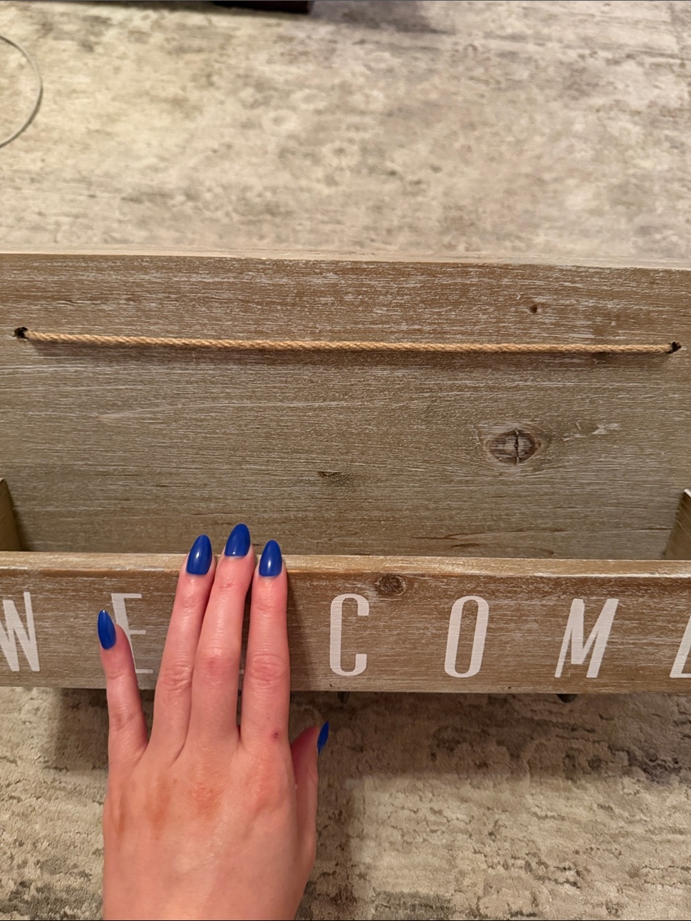 Rustic Brown "Welcome" Wall Hook Rack - Picture 3 of 4